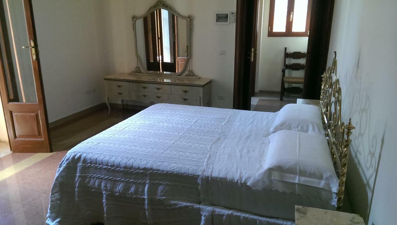 Palazzo Don Ruggiero Hotel San Ferdinando di Puglia Kültér fotó